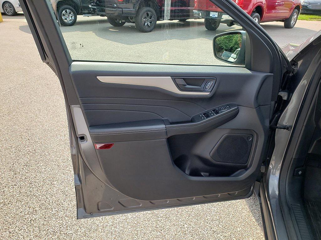 used 2022 Ford Escape car, priced at $22,499