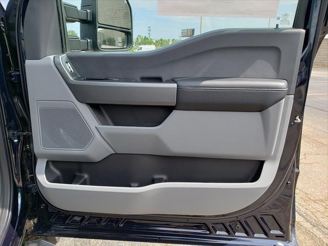 new 2025 Ford F-250 car, priced at $54,965