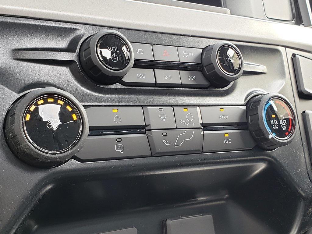 new 2025 Ford F-250 car, priced at $53,965