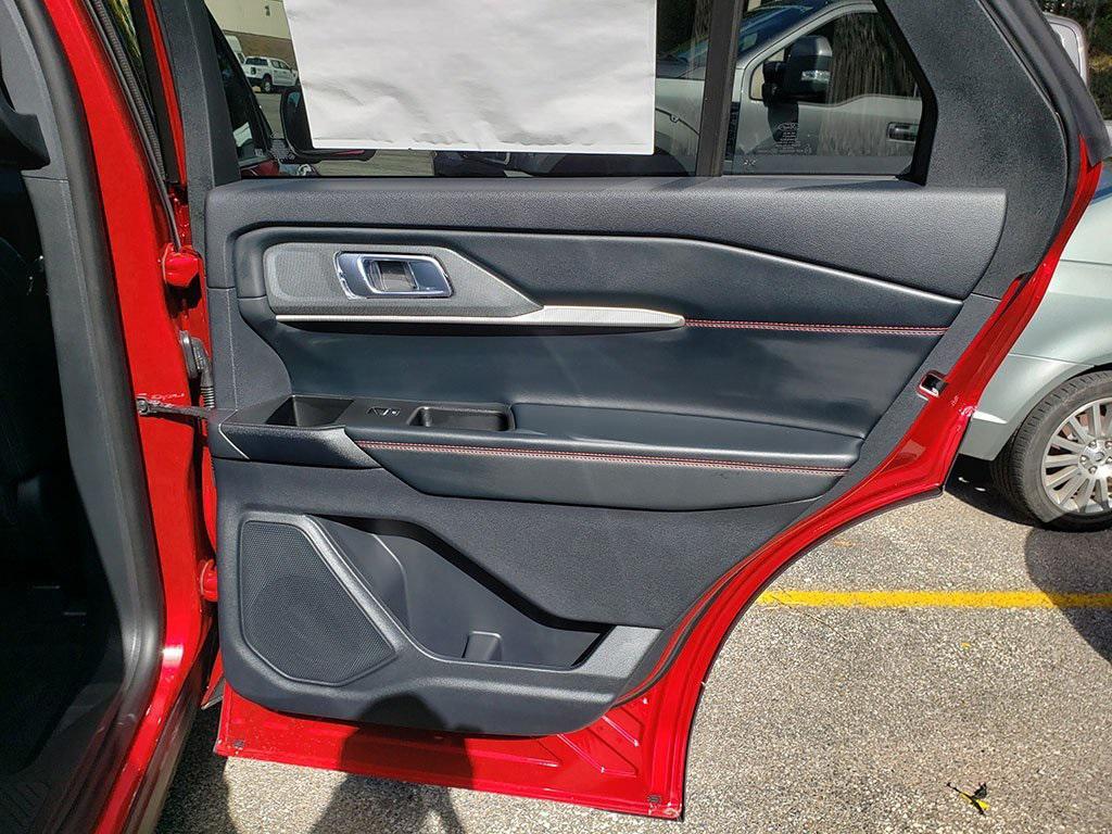 new 2025 Ford Explorer car, priced at $52,365