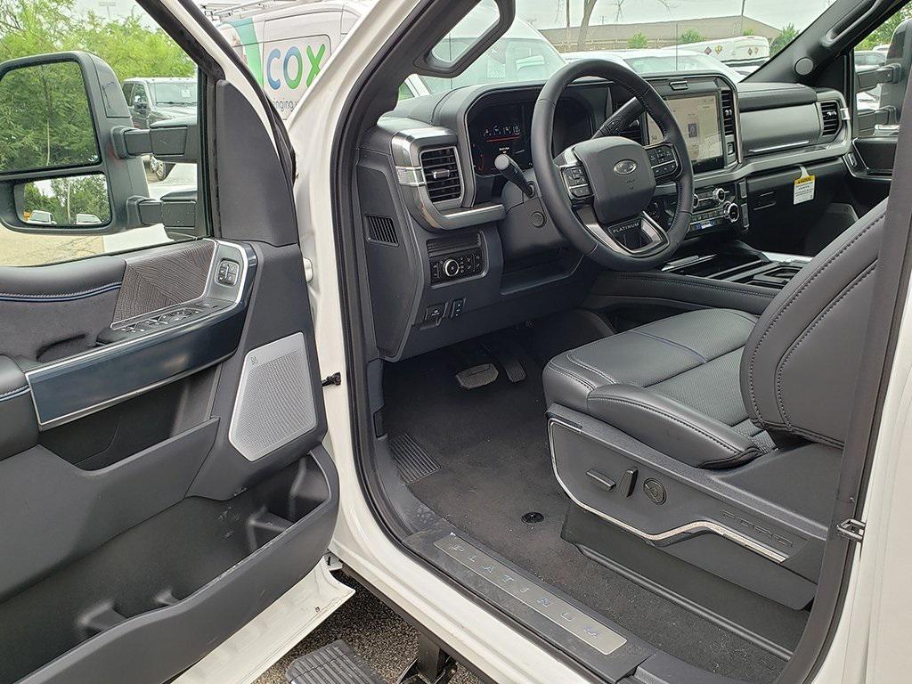new 2025 Ford F-250 car, priced at $95,060