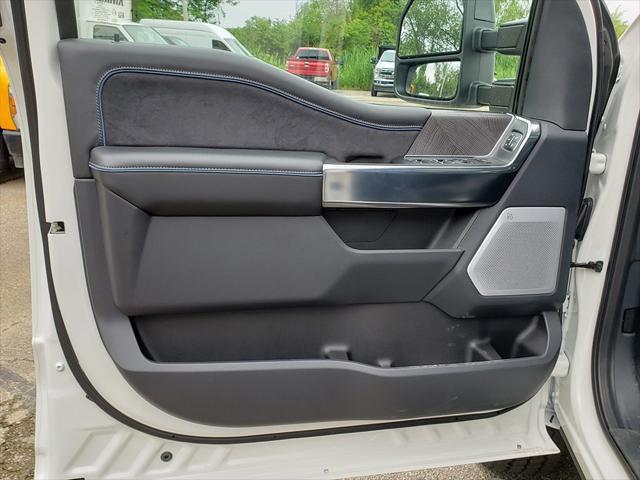 new 2025 Ford F-250 car, priced at $95,060