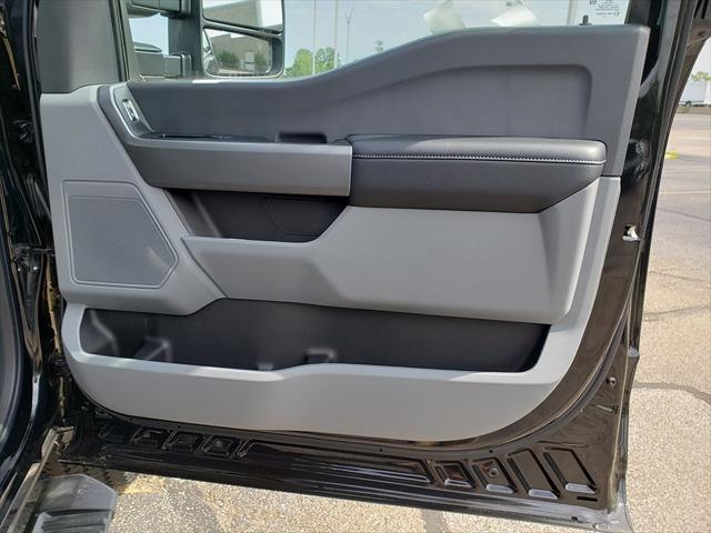 new 2025 Ford F-250 car, priced at $55,475