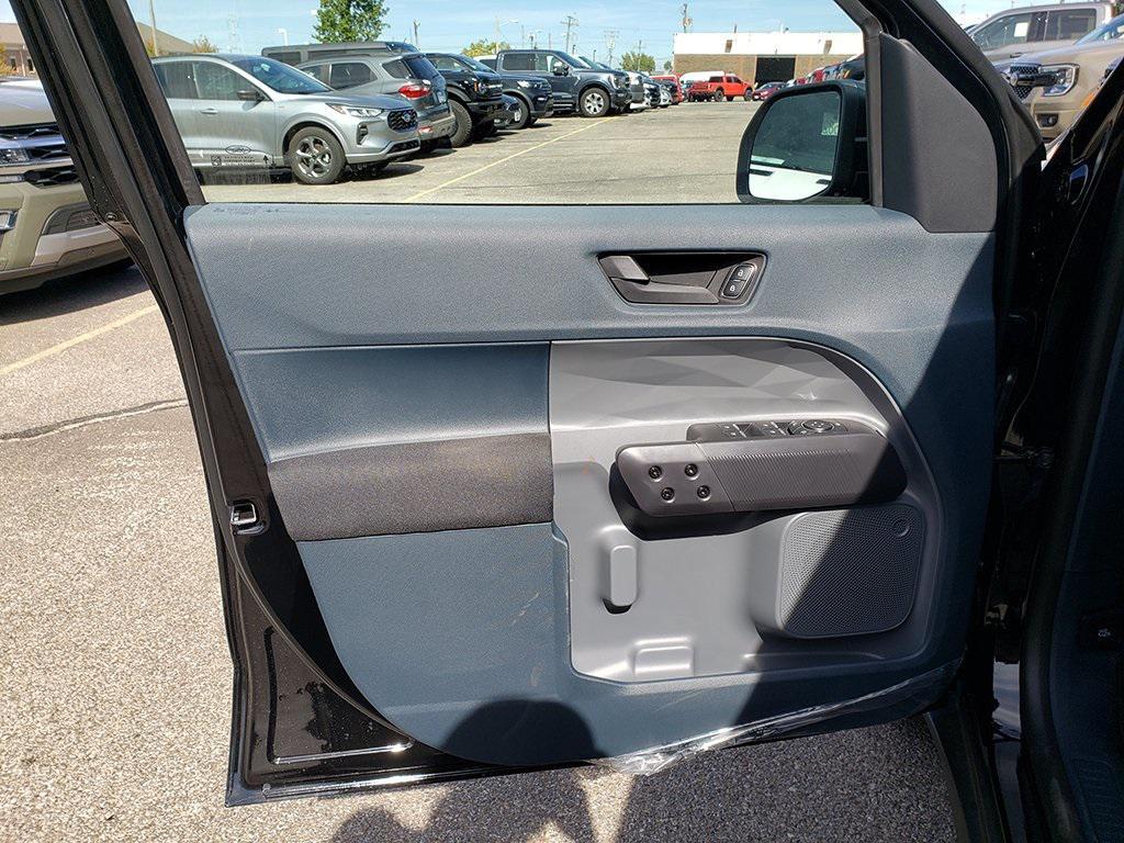 new 2025 Ford Maverick car, priced at $30,640