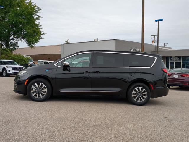 used 2023 Chrysler Pacifica Hybrid car, priced at $36,991