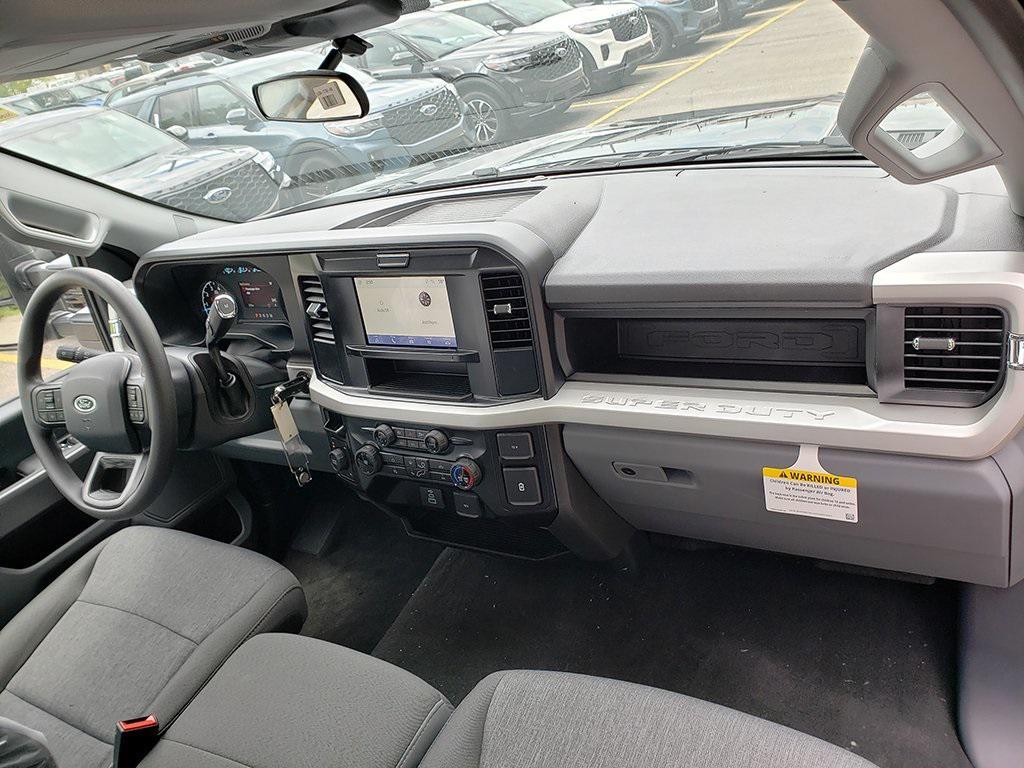 new 2025 Ford F-250 car, priced at $53,220