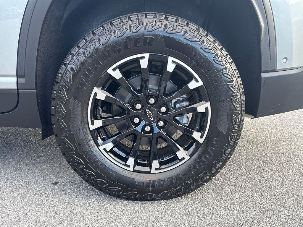 new 2026 Chevrolet Traverse car, priced at $56,175