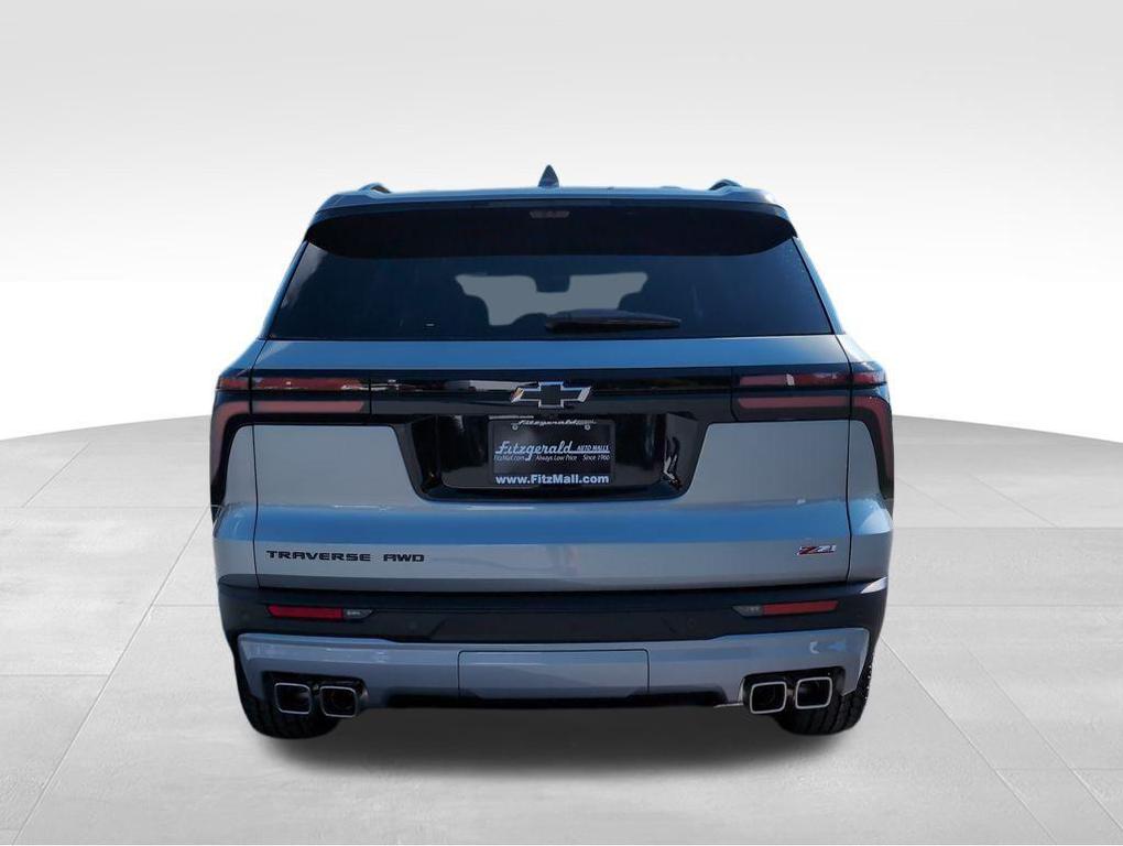 new 2026 Chevrolet Traverse car, priced at $56,175