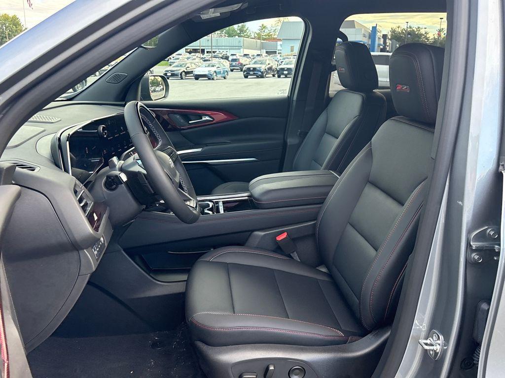 new 2026 Chevrolet Traverse car, priced at $56,175
