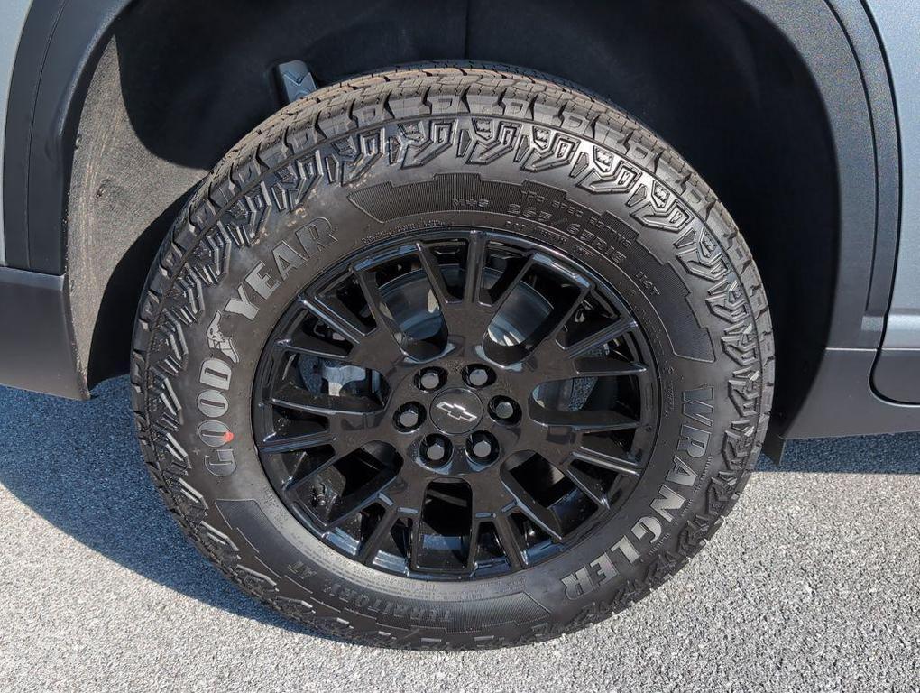 new 2026 Chevrolet Traverse car, priced at $56,175