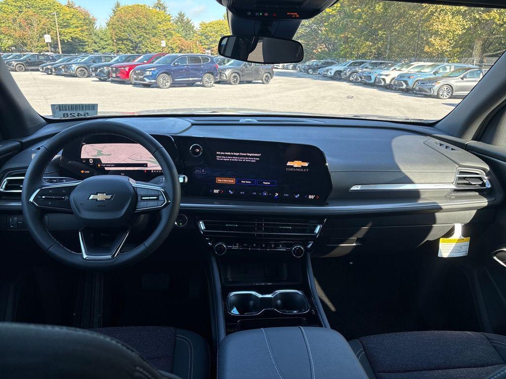new 2026 Chevrolet Traverse car, priced at $41,430