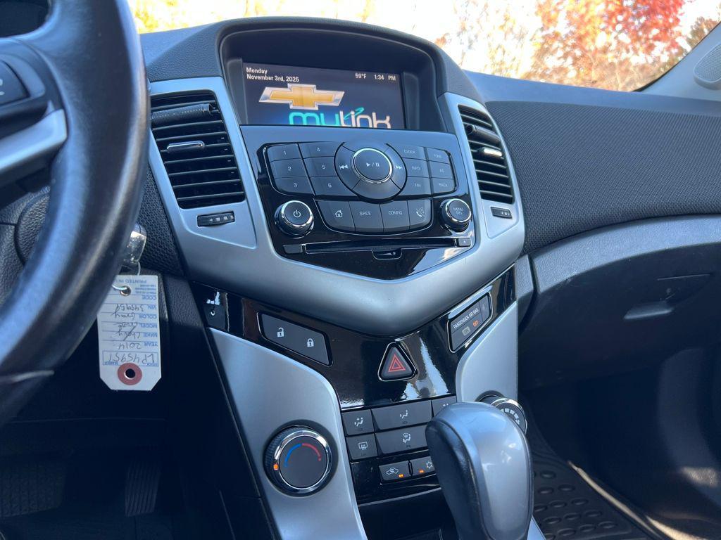 used 2014 Chevrolet Cruze car, priced at $8,850