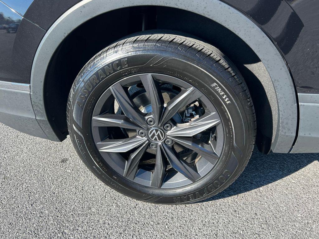used 2022 Volkswagen Tiguan car, priced at $21,795