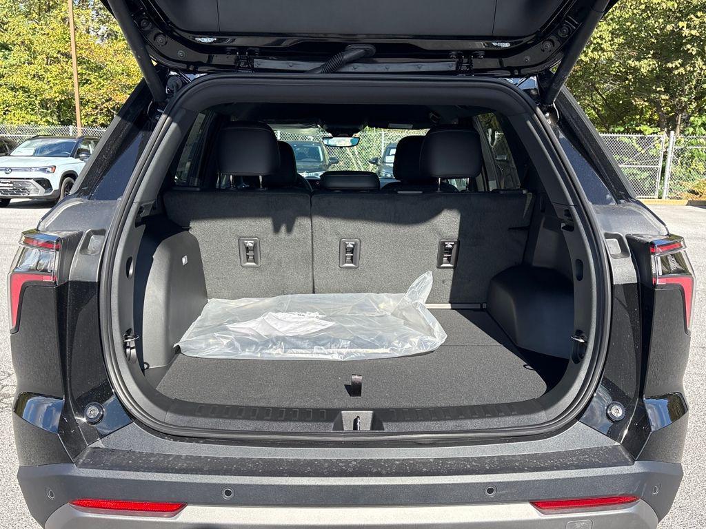 new 2026 Chevrolet Equinox car, priced at $33,559