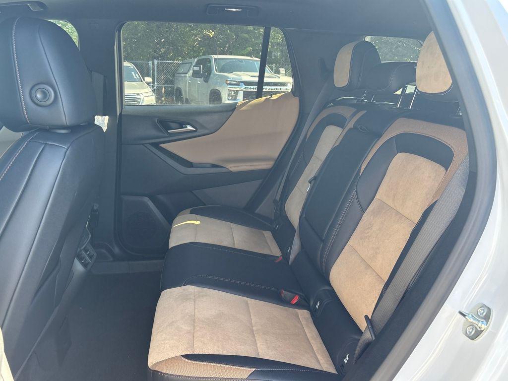 new 2026 Chevrolet Equinox car, priced at $35,657
