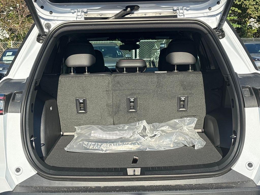 new 2026 Chevrolet Equinox car, priced at $37,595