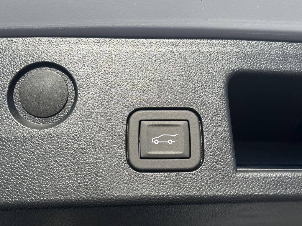 new 2026 Chevrolet Equinox car, priced at $37,595