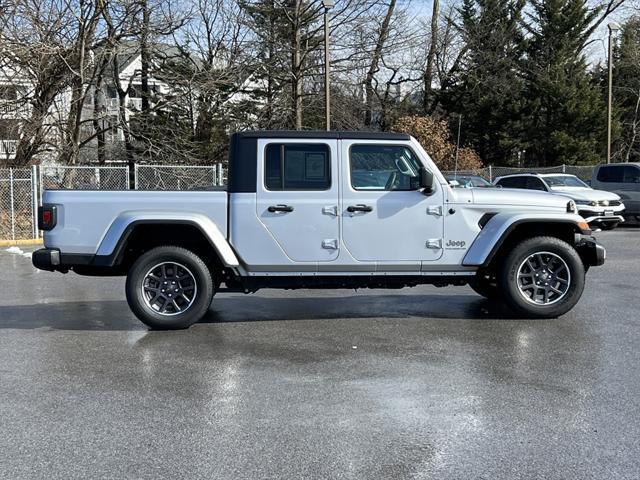 used 2023 Jeep Gladiator car, priced at $30,795