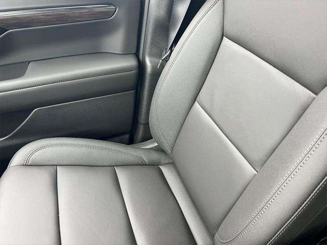 new 2025 Chevrolet Suburban car, priced at $74,820