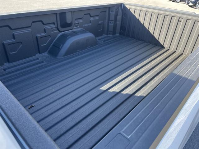 new 2025 Chevrolet Silverado 1500 car, priced at $39,405
