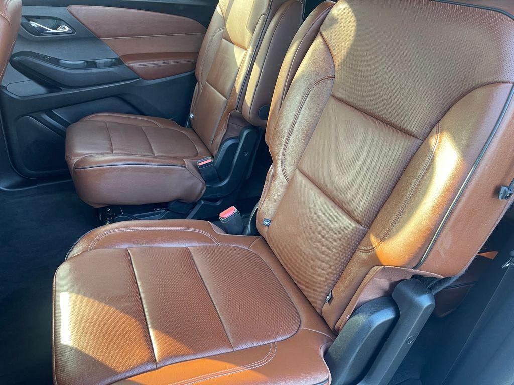 used 2018 Chevrolet Traverse car, priced at $19,395