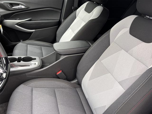 new 2025 Chevrolet Trax car, priced at $25,085