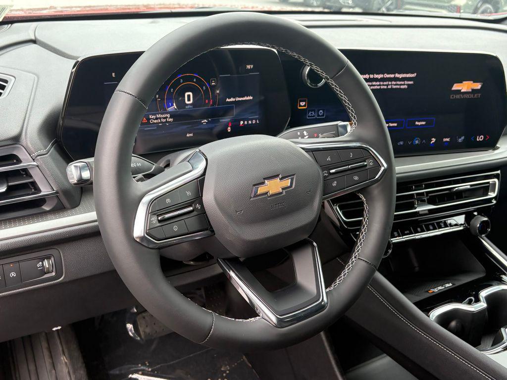 new 2026 Chevrolet Traverse car, priced at $43,021