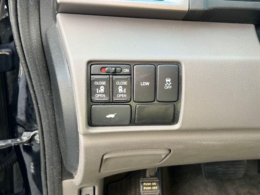 used 2015 Honda Odyssey car, priced at $12,395