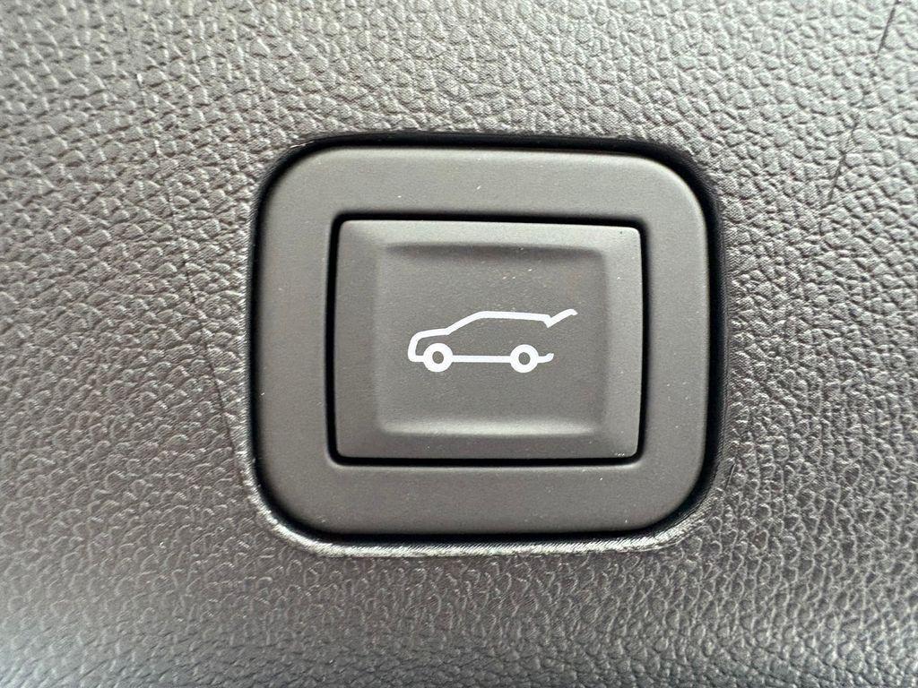 new 2025 Chevrolet Tahoe car, priced at $75,921