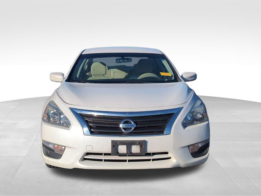 used 2014 Nissan Altima car, priced at $7,995