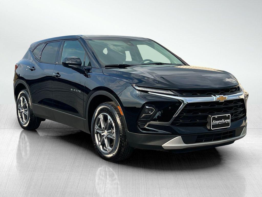 used 2025 Chevrolet Blazer car, priced at $33,995