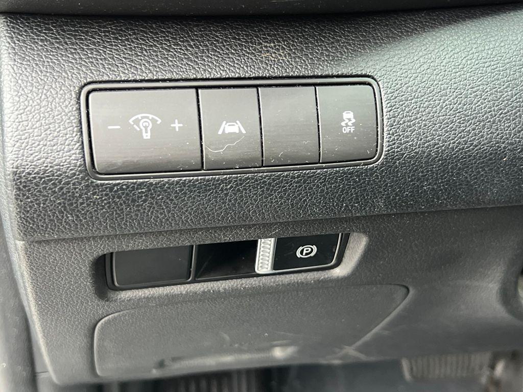 used 2022 Hyundai Santa Fe car, priced at $16,895