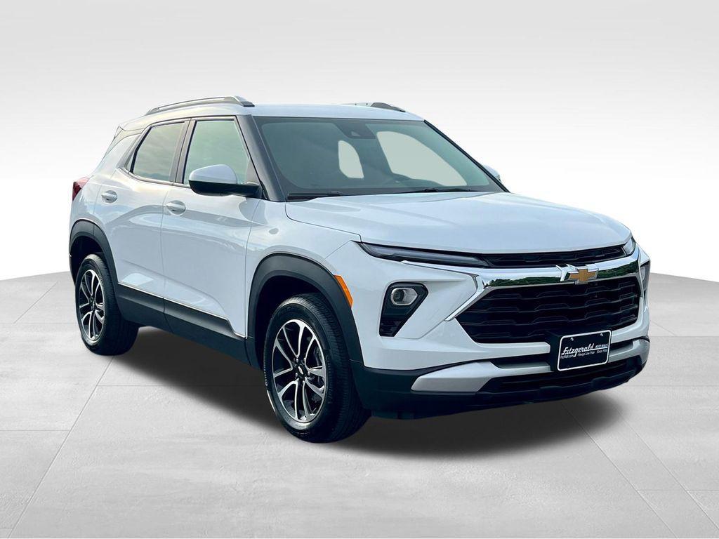 used 2025 Chevrolet TrailBlazer car, priced at $24,495