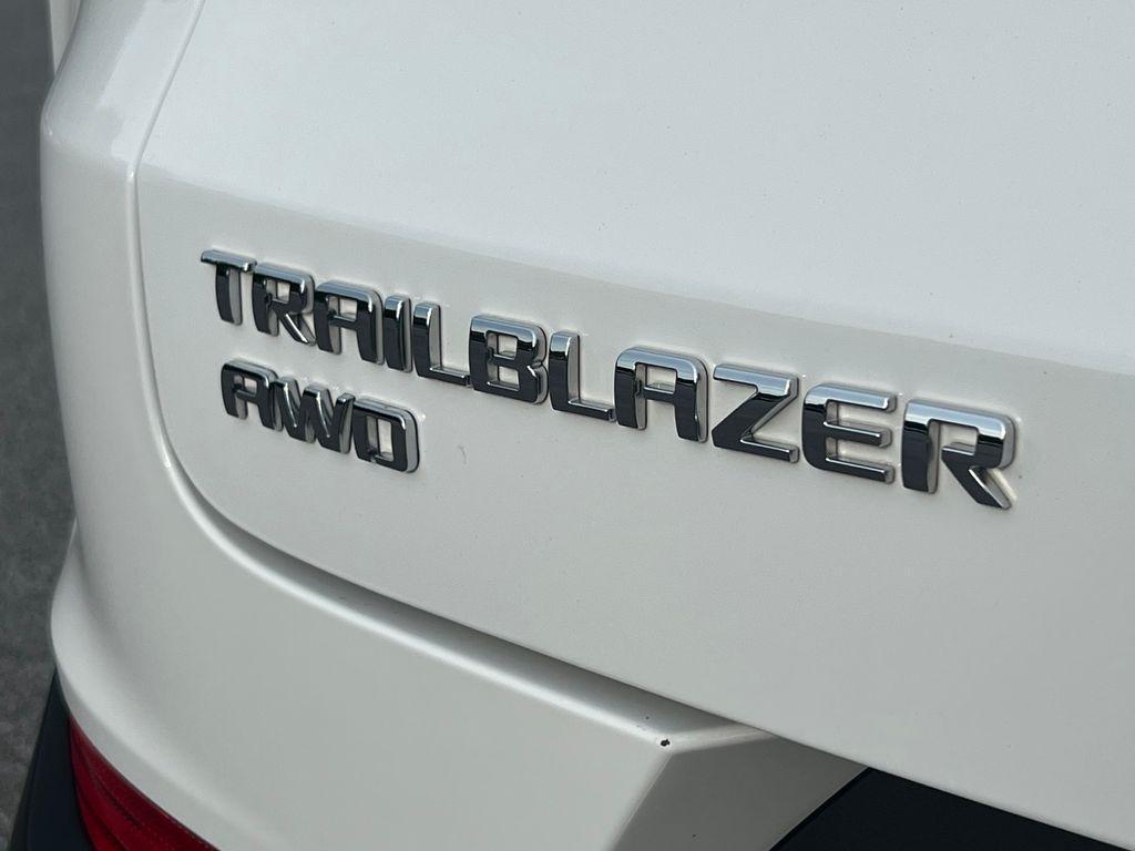 used 2025 Chevrolet TrailBlazer car, priced at $23,995