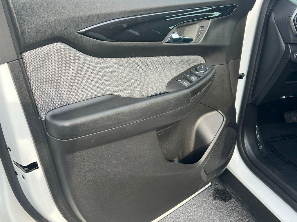 used 2025 Chevrolet TrailBlazer car, priced at $23,995