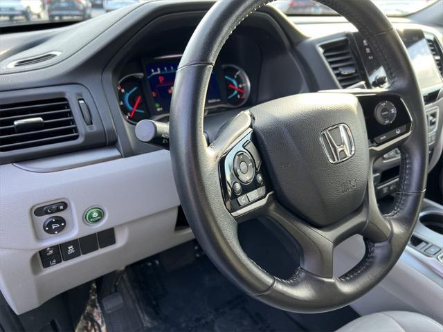 used 2022 Honda Pilot car, priced at $30,995