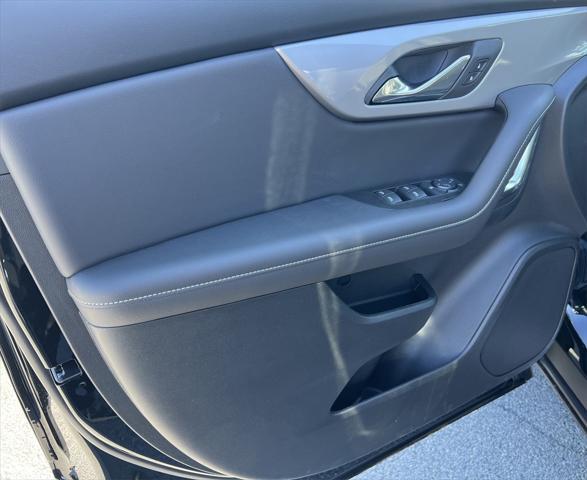 new 2025 Chevrolet Blazer car, priced at $37,555