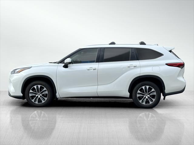 used 2021 Toyota Highlander car, priced at $29,995