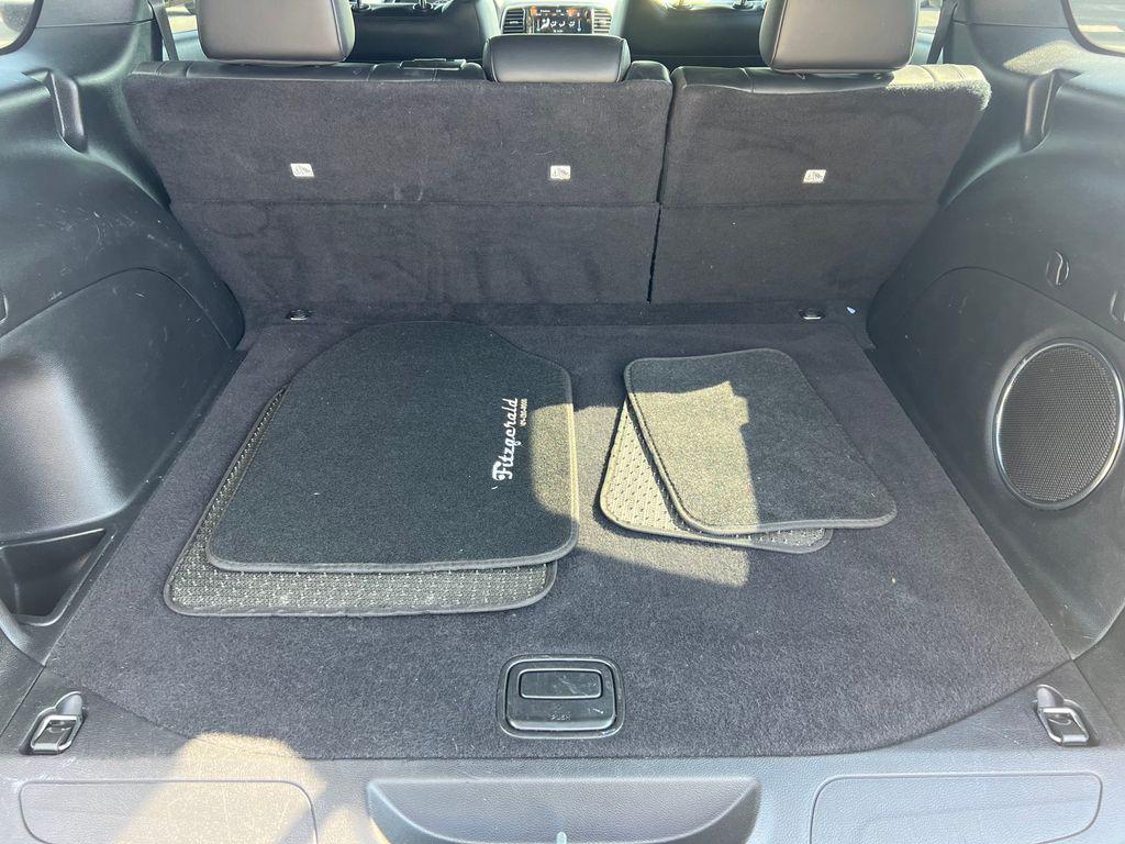 used 2022 Jeep Grand Cherokee car, priced at $25,395