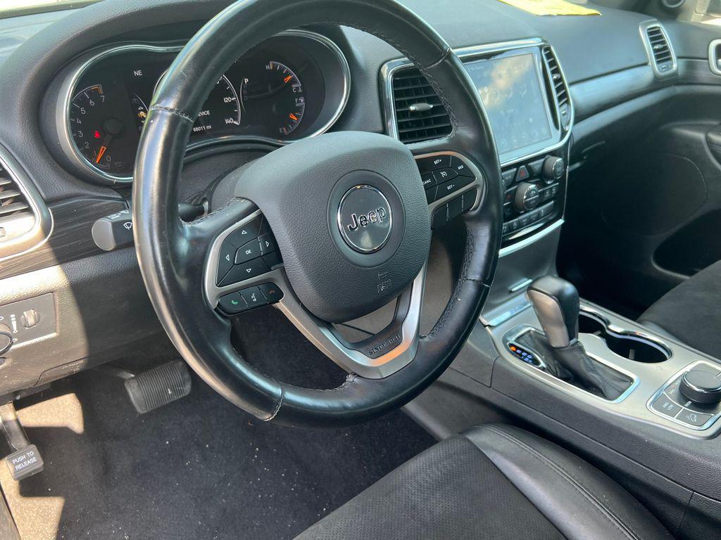 used 2022 Jeep Grand Cherokee car, priced at $25,395
