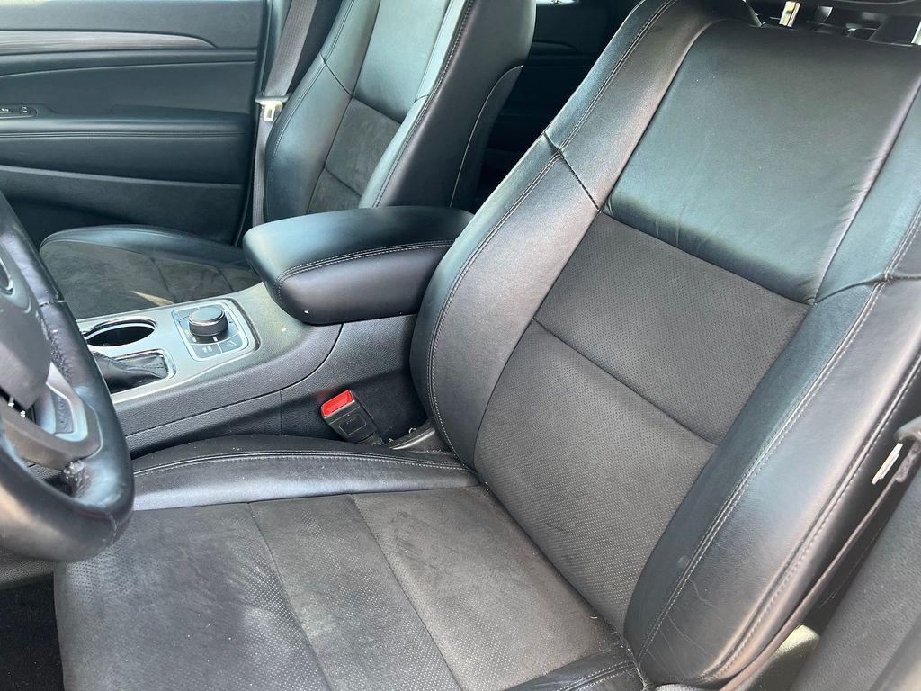 used 2022 Jeep Grand Cherokee car, priced at $25,395
