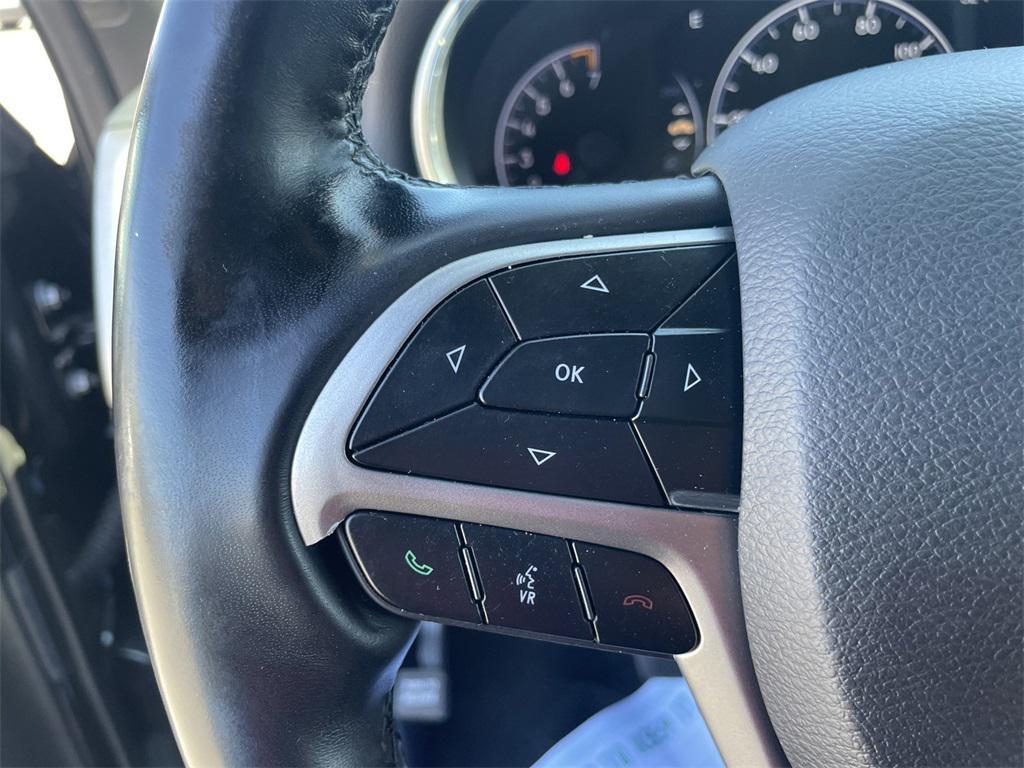 used 2022 Jeep Grand Cherokee car, priced at $26,495