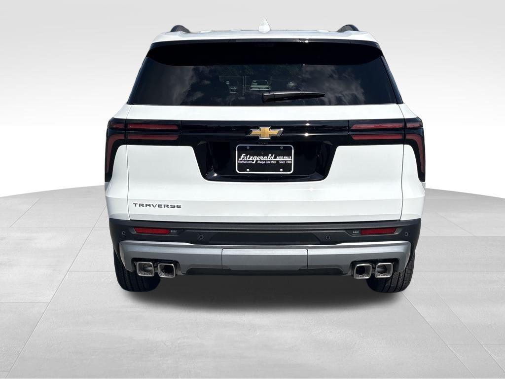 new 2026 Chevrolet Traverse car, priced at $42,563