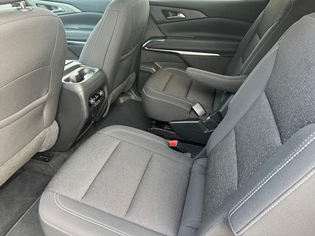 used 2024 Chevrolet Traverse car, priced at $39,995