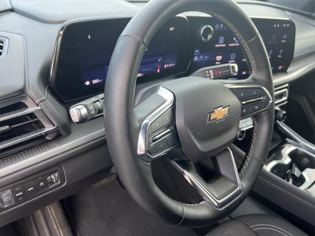 used 2024 Chevrolet Traverse car, priced at $39,995