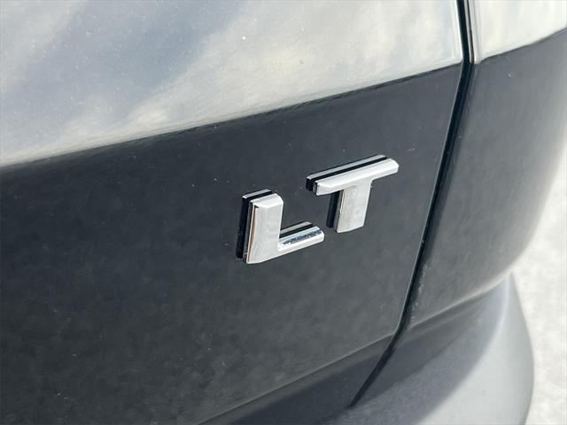 used 2024 Chevrolet Traverse car, priced at $39,995