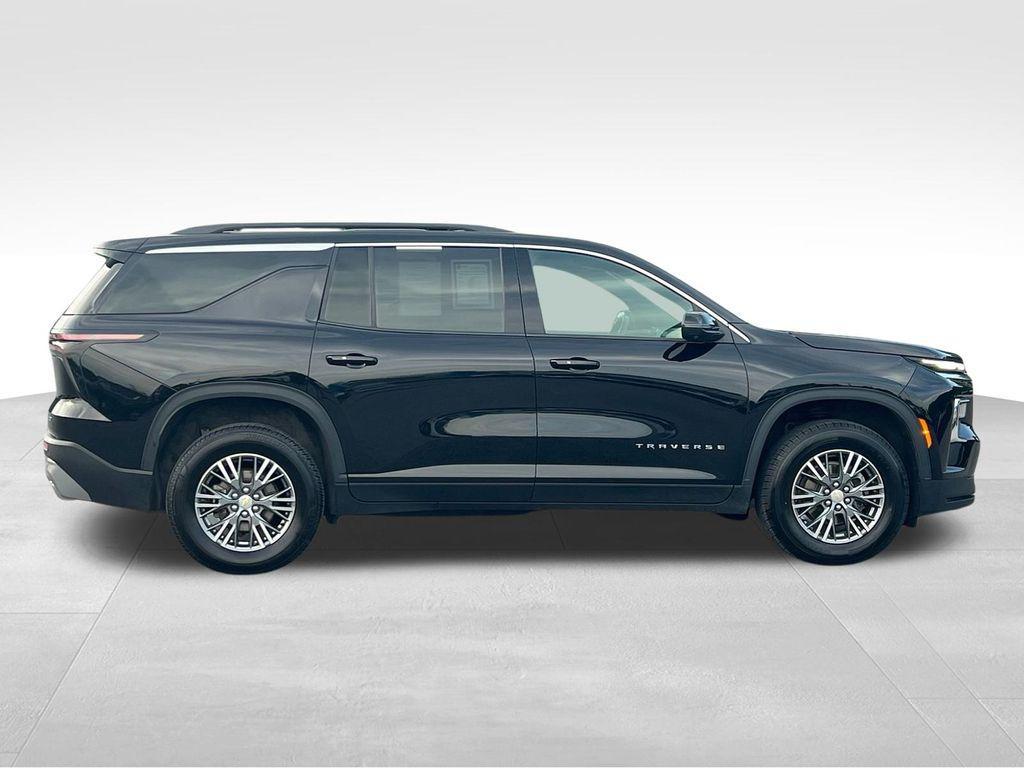 used 2024 Chevrolet Traverse car, priced at $37,495