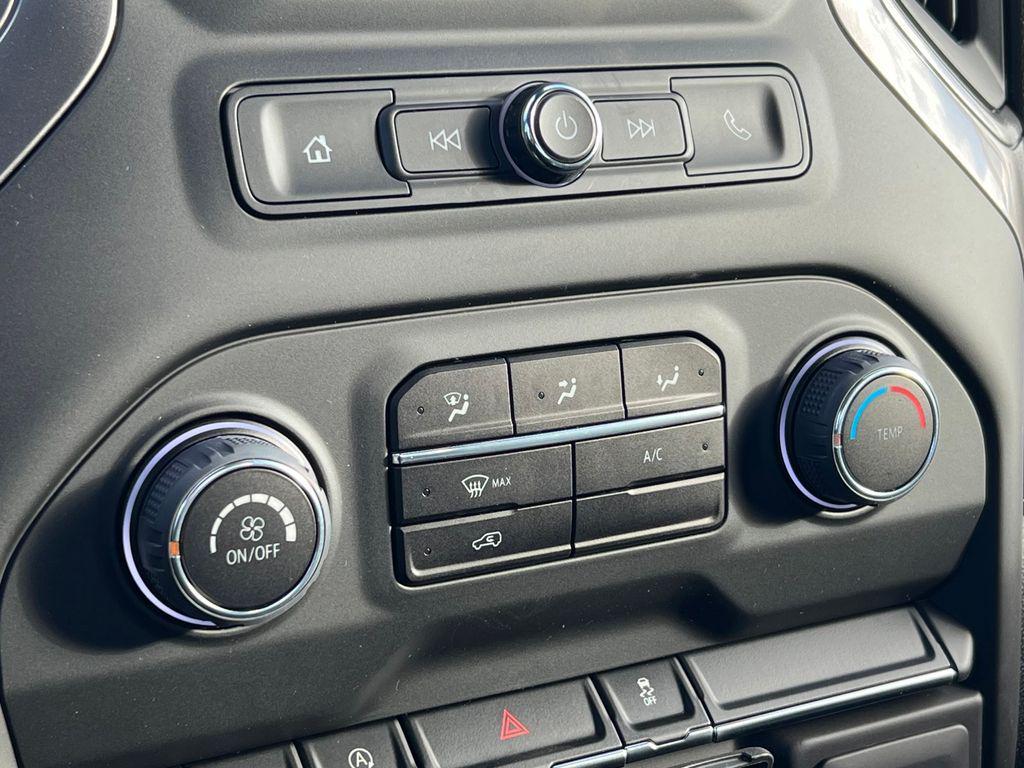 new 2025 Chevrolet Silverado 1500 car, priced at $38,911