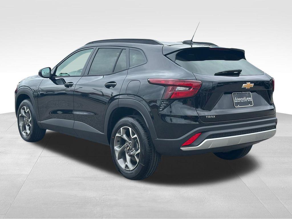 new 2025 Chevrolet Trax car, priced at $24,431