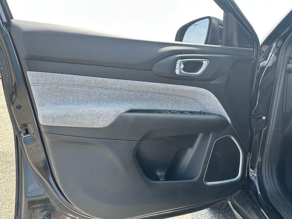 used 2023 Jeep Compass car, priced at $19,995